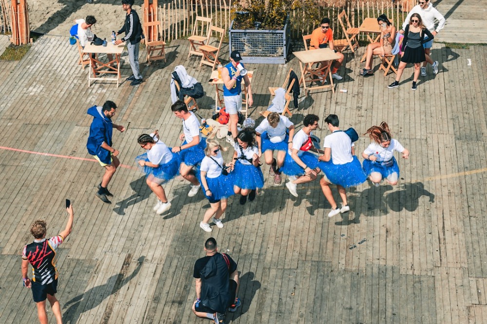 30 Large Group Games That Keep Everyone Laughing and Involved